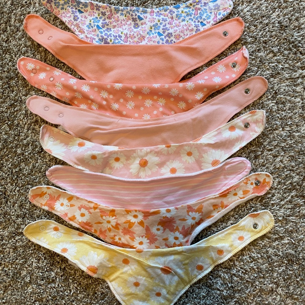 8 baby bibs